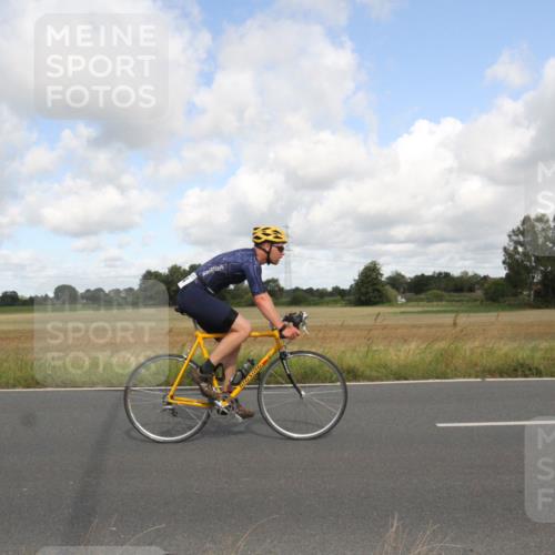 25.08.2024 - Elbe Triathlon Hamburg Fuchs,  Jonas http://msf.ph/oto/6835611 25.08.2024 10:21:33 Radfahren 613, 554, 357, 476, 614, 652, 584, 529, 611 meine-sportfotos.de