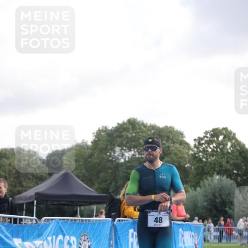 25.08.2024 - Elbe Triathlon Hamburg H.Heesch http://msf.ph/oto/6835612 25.08.2024 10:12:46 Ziel 48 meine-sportfotos.de