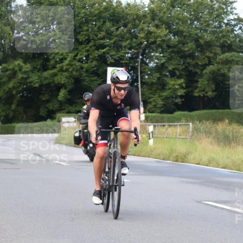 25.08.2024 - Elbe Triathlon Hamburg Fuchs,  Jonas http://msf.ph/oto/6835625 25.08.2024 08:42:55 Radfahren 48, 61, 52 meine-sportfotos.de