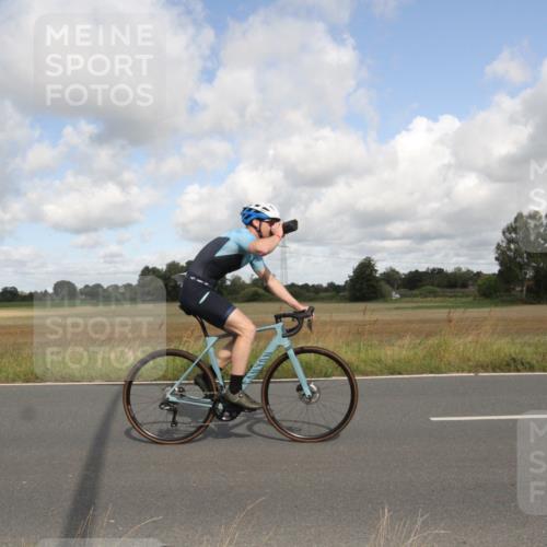 25.08.2024 - Elbe Triathlon Hamburg Fuchs,  Jonas http://msf.ph/oto/6835626 25.08.2024 10:21:36 Radfahren 357, 476, 614, 652, 584, 529, 611 meine-sportfotos.de