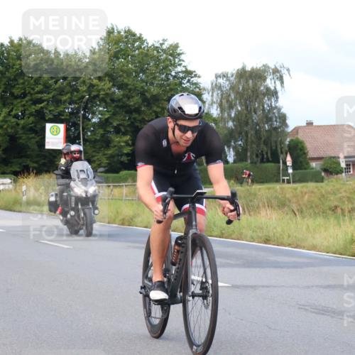 25.08.2024 - Elbe Triathlon Hamburg Fuchs,  Jonas http://msf.ph/oto/6835639 25.08.2024 08:42:55 Radfahren 48, 61, 52 meine-sportfotos.de