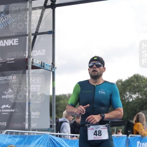 25.08.2024 - Elbe Triathlon Hamburg H.Heesch http://msf.ph/oto/6835657 25.08.2024 10:12:47 Ziel 48 meine-sportfotos.de
