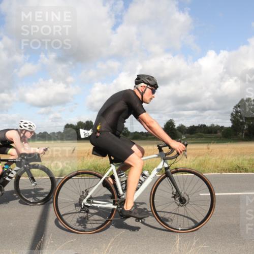25.08.2024 - Elbe Triathlon Hamburg Fuchs,  Jonas http://msf.ph/oto/6835658 25.08.2024 10:21:53 Radfahren 553, 382, 631, 588, 593 meine-sportfotos.de