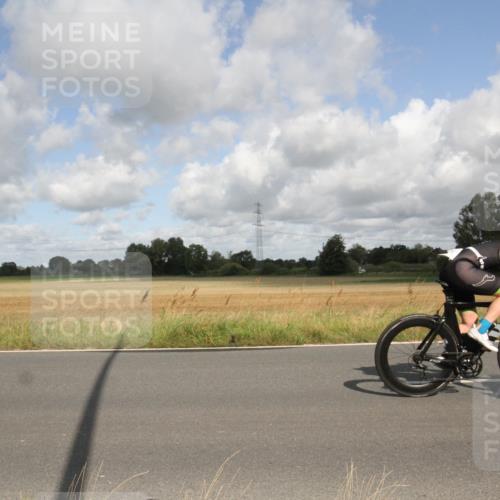 25.08.2024 - Elbe Triathlon Hamburg Fuchs,  Jonas http://msf.ph/oto/6835664 25.08.2024 10:21:54 Radfahren 553, 382, 631, 588, 593 meine-sportfotos.de