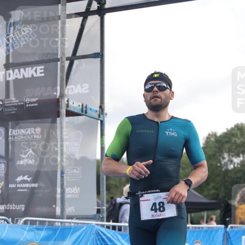 25.08.2024 - Elbe Triathlon Hamburg H.Heesch http://msf.ph/oto/6835665 25.08.2024 10:12:47 Ziel 48 meine-sportfotos.de