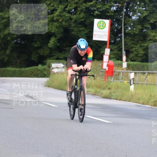 25.08.2024 - Elbe Triathlon Hamburg Fuchs,  Jonas http://msf.ph/oto/6835674 25.08.2024 08:42:59 Radfahren 61, 52, 84 meine-sportfotos.de