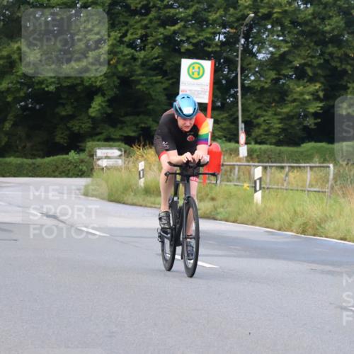 25.08.2024 - Elbe Triathlon Hamburg Fuchs,  Jonas http://msf.ph/oto/6835680 25.08.2024 08:42:59 Radfahren 61, 52, 84 meine-sportfotos.de