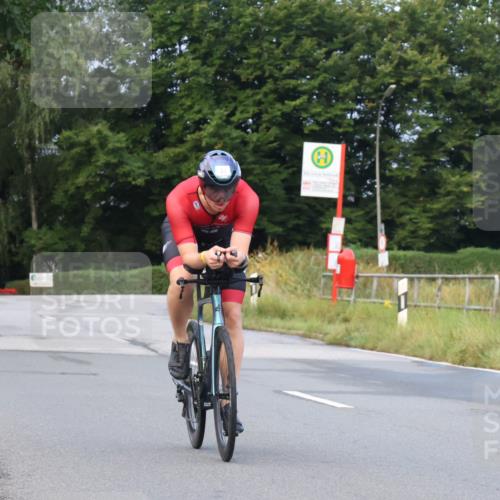 25.08.2024 - Elbe Triathlon Hamburg Fuchs,  Jonas http://msf.ph/oto/6835744 25.08.2024 08:43:05 Radfahren 52, 84, 35 meine-sportfotos.de