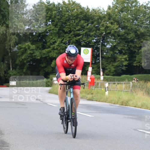 25.08.2024 - Elbe Triathlon Hamburg Fuchs,  Jonas http://msf.ph/oto/6835751 25.08.2024 08:43:05 Radfahren 52, 84, 35 meine-sportfotos.de