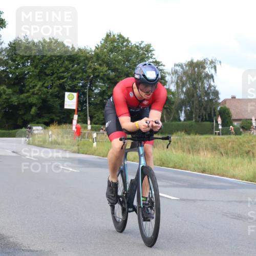25.08.2024 - Elbe Triathlon Hamburg Fuchs,  Jonas http://msf.ph/oto/6835763 25.08.2024 08:43:05 Radfahren 52, 84, 35 meine-sportfotos.de