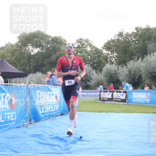 25.08.2024 - Elbe Triathlon Hamburg H.Heesch http://msf.ph/oto/6835765 25.08.2024 10:14:32 Ziel 81 meine-sportfotos.de
