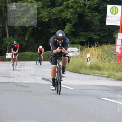 25.08.2024 - Elbe Triathlon Hamburg Fuchs,  Jonas http://msf.ph/oto/6835799 25.08.2024 08:43:10 Radfahren 84, 35, 94, 64, 86 meine-sportfotos.de
