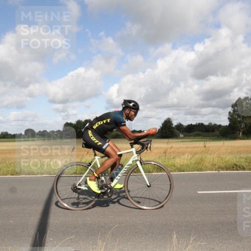 25.08.2024 - Elbe Triathlon Hamburg Fuchs,  Jonas http://msf.ph/oto/6835831 25.08.2024 10:22:55 Radfahren 506, 793, 509, 491, 656, 664, 623, 596 meine-sportfotos.de