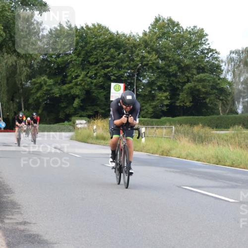 25.08.2024 - Elbe Triathlon Hamburg Fuchs,  Jonas http://msf.ph/oto/6835835 25.08.2024 08:43:11 Radfahren 35, 94, 64, 86 meine-sportfotos.de