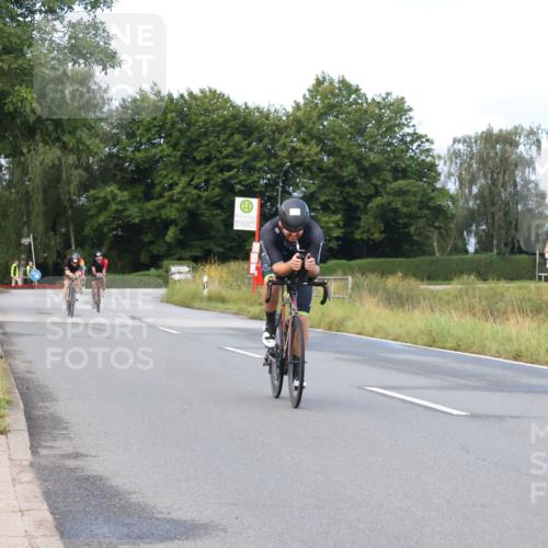 25.08.2024 - Elbe Triathlon Hamburg Fuchs,  Jonas http://msf.ph/oto/6835842 25.08.2024 08:43:11 Radfahren 35, 94, 64, 86 meine-sportfotos.de