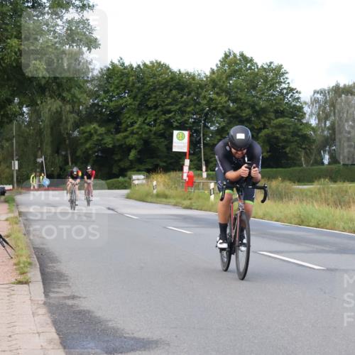 25.08.2024 - Elbe Triathlon Hamburg Fuchs,  Jonas http://msf.ph/oto/6835850 25.08.2024 08:43:11 Radfahren 35, 94, 64, 86 meine-sportfotos.de