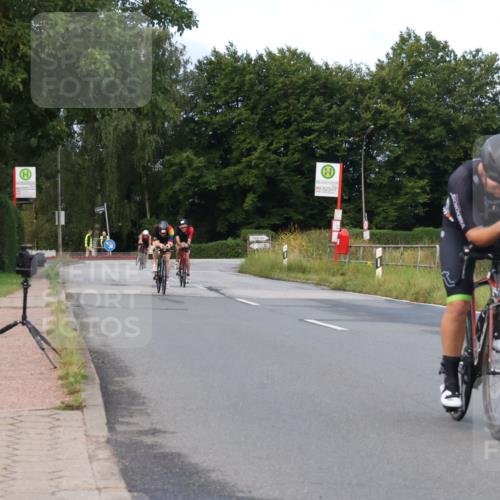 25.08.2024 - Elbe Triathlon Hamburg Fuchs,  Jonas http://msf.ph/oto/6835854 25.08.2024 08:43:12 Radfahren 35, 94, 64, 86, 33 meine-sportfotos.de