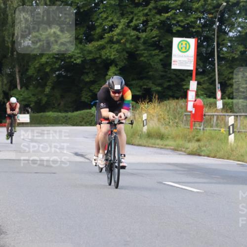 25.08.2024 - Elbe Triathlon Hamburg Fuchs,  Jonas http://msf.ph/oto/6835862 25.08.2024 08:43:13 Radfahren 35, 94, 64, 86, 33 meine-sportfotos.de