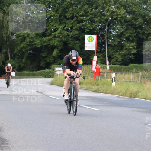 25.08.2024 - Elbe Triathlon Hamburg Fuchs,  Jonas http://msf.ph/oto/6835872 25.08.2024 08:43:13 Radfahren 35, 94, 64, 86, 33 meine-sportfotos.de
