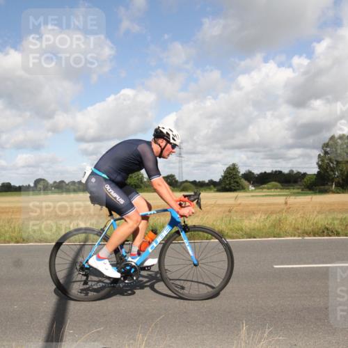 25.08.2024 - Elbe Triathlon Hamburg Fuchs,  Jonas http://msf.ph/oto/6835878 25.08.2024 10:23:13 Radfahren 479, 620, 624 meine-sportfotos.de