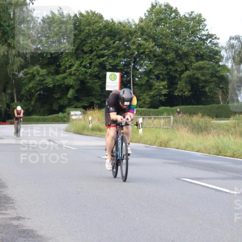 25.08.2024 - Elbe Triathlon Hamburg Fuchs,  Jonas http://msf.ph/oto/6835884 25.08.2024 08:43:13 Radfahren 35, 94, 64, 86, 33 meine-sportfotos.de