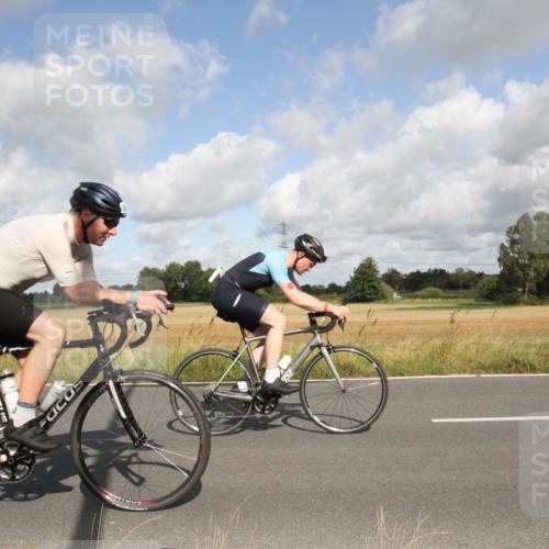 25.08.2024 - Elbe Triathlon Hamburg Fuchs,  Jonas http://msf.ph/oto/6835896 25.08.2024 10:23:33 Radfahren 645, 571, 397, 395 meine-sportfotos.de