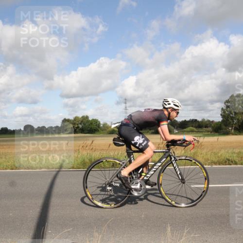 25.08.2024 - Elbe Triathlon Hamburg Fuchs,  Jonas http://msf.ph/oto/6835909 25.08.2024 10:23:38 Radfahren 571, 397, 395 meine-sportfotos.de