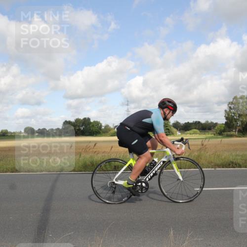 25.08.2024 - Elbe Triathlon Hamburg Fuchs,  Jonas http://msf.ph/oto/6835913 25.08.2024 10:23:47 Radfahren 653 meine-sportfotos.de