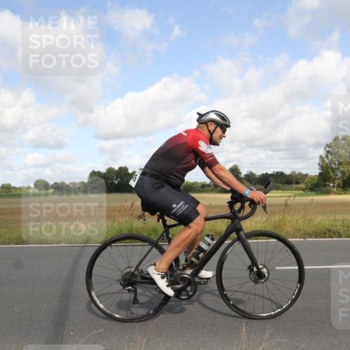 25.08.2024 - Elbe Triathlon Hamburg Fuchs,  Jonas http://msf.ph/oto/6835915 25.08.2024 10:23:56 Radfahren 445, 657, 304 meine-sportfotos.de