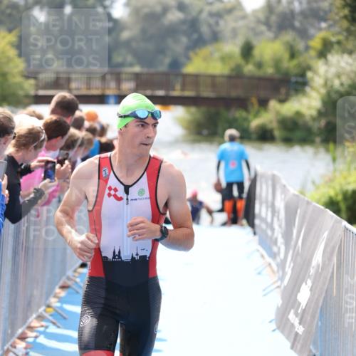 25.08.2024 - Elbe Triathlon Hamburg H.Heesch http://msf.ph/oto/6835929 25.08.2024 14:04:39 Schwimmen 3, 5, 11, 12, 21, 24, 26, 27, 31 meine-sportfotos.de