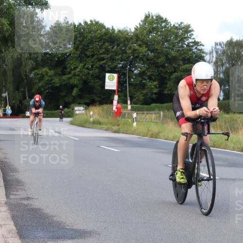 25.08.2024 - Elbe Triathlon Hamburg Fuchs,  Jonas http://msf.ph/oto/6835948 25.08.2024 08:43:17 Radfahren 35, 94, 64, 86, 33, 58 meine-sportfotos.de
