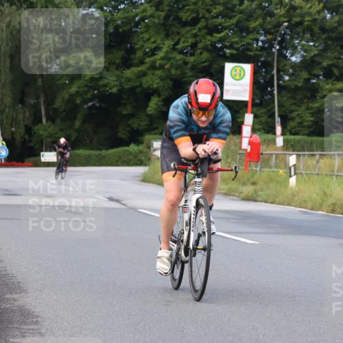 25.08.2024 - Elbe Triathlon Hamburg Fuchs,  Jonas http://msf.ph/oto/6835964 25.08.2024 08:43:18 Radfahren 94, 64, 86, 33, 58 meine-sportfotos.de