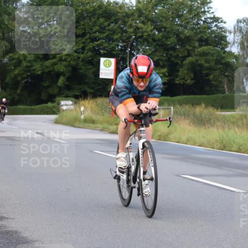 25.08.2024 - Elbe Triathlon Hamburg Fuchs,  Jonas http://msf.ph/oto/6835973 25.08.2024 08:43:18 Radfahren 94, 64, 86, 33, 58 meine-sportfotos.de