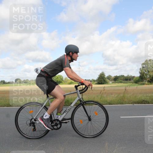 25.08.2024 - Elbe Triathlon Hamburg Fuchs,  Jonas http://msf.ph/oto/6836006 25.08.2024 10:25:31 Radfahren 533, 568, 625 meine-sportfotos.de
