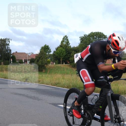 25.08.2024 - Elbe Triathlon Hamburg Fuchs,  Jonas http://msf.ph/oto/6836033 25.08.2024 08:43:24 Radfahren 33, 58, 69 meine-sportfotos.de