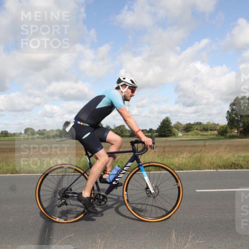 25.08.2024 - Elbe Triathlon Hamburg Fuchs,  Jonas http://msf.ph/oto/6836035 25.08.2024 10:25:50 Radfahren 523, 514, 651, 630, 643, 524 meine-sportfotos.de