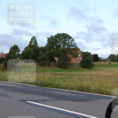 25.08.2024 - Elbe Triathlon Hamburg Fuchs,  Jonas http://msf.ph/oto/6836038 25.08.2024 08:43:24 Radfahren 33, 58, 69 meine-sportfotos.de