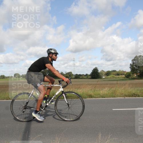 25.08.2024 - Elbe Triathlon Hamburg Fuchs,  Jonas http://msf.ph/oto/6836044 25.08.2024 10:25:52 Radfahren 514, 651, 630, 643, 524 meine-sportfotos.de