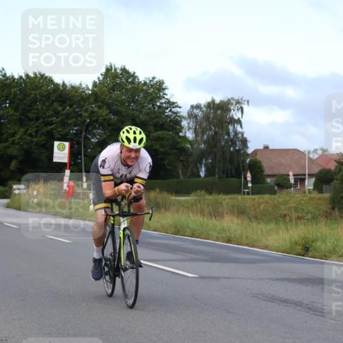 25.08.2024 - Elbe Triathlon Hamburg Fuchs,  Jonas http://msf.ph/oto/6836070 25.08.2024 08:43:31 Radfahren 69, 83 meine-sportfotos.de