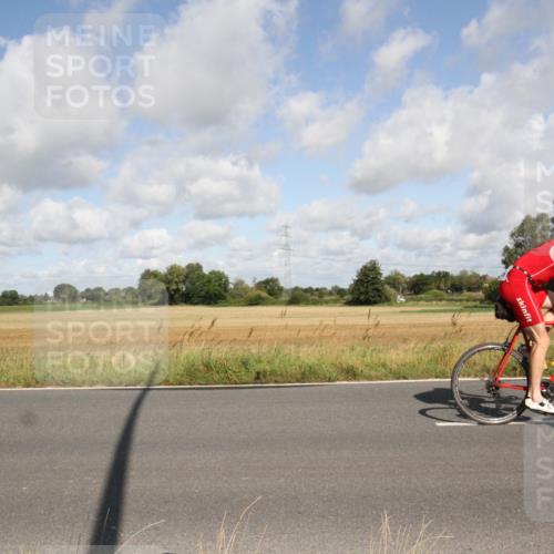 25.08.2024 - Elbe Triathlon Hamburg Fuchs,  Jonas http://msf.ph/oto/6836091 25.08.2024 10:26:57 Radfahren 459, 501, 478 meine-sportfotos.de