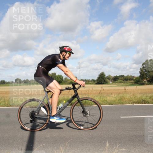 25.08.2024 - Elbe Triathlon Hamburg Fuchs,  Jonas http://msf.ph/oto/6836114 25.08.2024 10:27:16 Radfahren 477, 562, 669, 589 meine-sportfotos.de