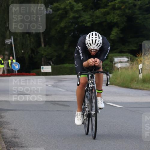 25.08.2024 - Elbe Triathlon Hamburg Fuchs,  Jonas http://msf.ph/oto/6836174 25.08.2024 08:43:58 Radfahren 41 meine-sportfotos.de