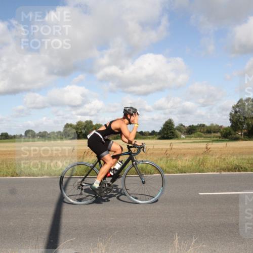 25.08.2024 - Elbe Triathlon Hamburg Fuchs,  Jonas http://msf.ph/oto/6836215 25.08.2024 10:28:41 Radfahren 453, 463, 452, 405, 663 meine-sportfotos.de