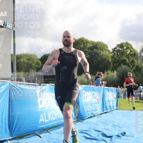 25.08.2024 - Elbe Triathlon Hamburg H.Heesch http://msf.ph/oto/6836218 25.08.2024 10:16:11 Ziel 38, 79 meine-sportfotos.de