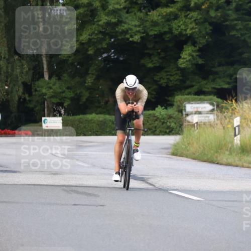 25.08.2024 - Elbe Triathlon Hamburg Fuchs,  Jonas http://msf.ph/oto/6836219 25.08.2024 08:44:13 Radfahren 97 meine-sportfotos.de