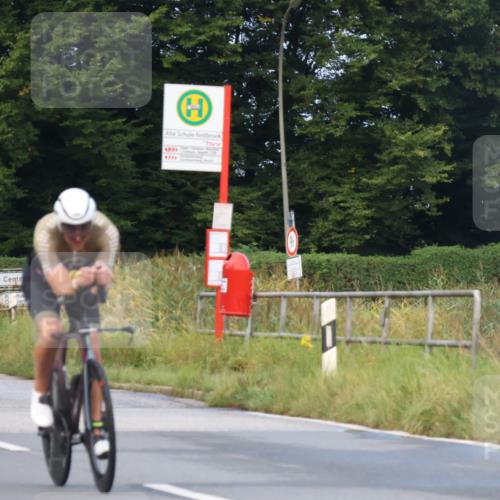 25.08.2024 - Elbe Triathlon Hamburg Fuchs,  Jonas http://msf.ph/oto/6836229 25.08.2024 08:44:14 Radfahren 97 meine-sportfotos.de