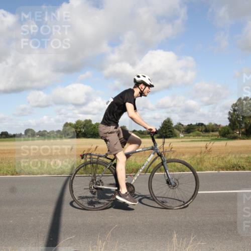25.08.2024 - Elbe Triathlon Hamburg Fuchs,  Jonas http://msf.ph/oto/6836232 25.08.2024 10:28:53 Radfahren 650, 724 meine-sportfotos.de