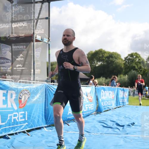 25.08.2024 - Elbe Triathlon Hamburg H.Heesch http://msf.ph/oto/6836250 25.08.2024 10:16:11 Ziel 38, 79 meine-sportfotos.de