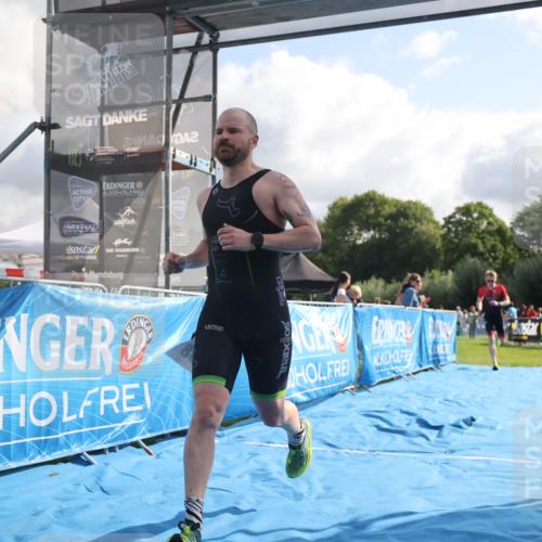 25.08.2024 - Elbe Triathlon Hamburg H.Heesch http://msf.ph/oto/6836262 25.08.2024 10:16:11 Ziel 38, 79 meine-sportfotos.de