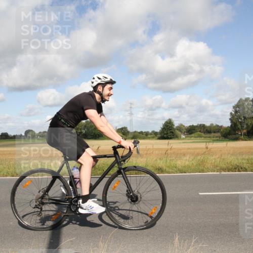 25.08.2024 - Elbe Triathlon Hamburg Fuchs,  Jonas http://msf.ph/oto/6836281 25.08.2024 10:29:28 Radfahren 615, 577 meine-sportfotos.de